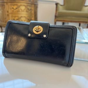 Marc by Marc Jacobs large wallet - GREAT CONDITION- Needs to go!